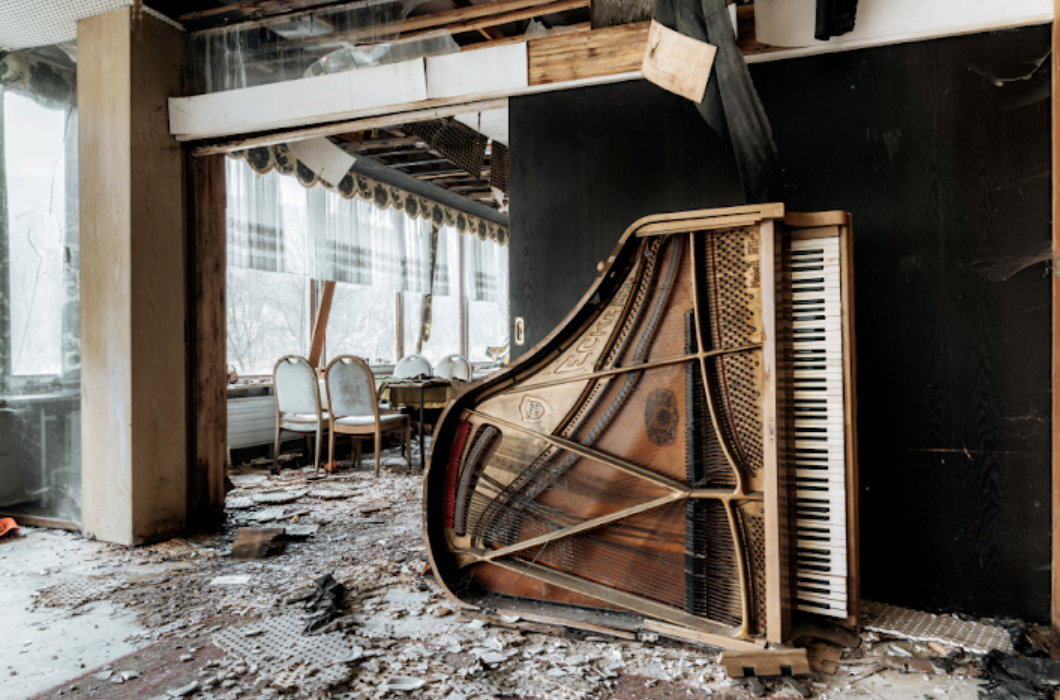 Exposition « Requiem Pour Pianos » par Romain Thiery, du 14 juin au 3 juillet 2022